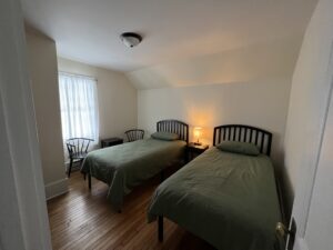 Room 11 - Two Twin Beds